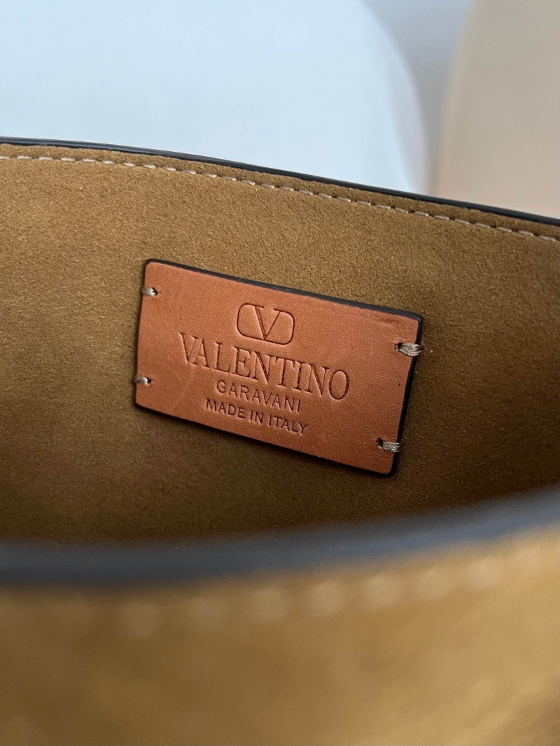 Va1e*ntin0 satchel bag